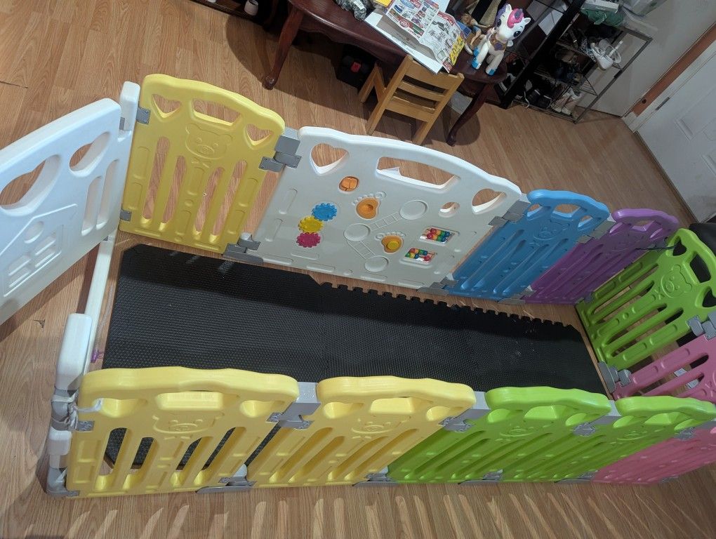 Colorfull Play Pen