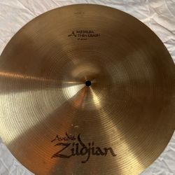 17” A Zildjian Med. Thin Crash 