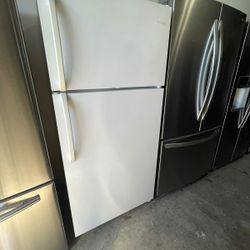 Top Freezer Whirlpool Apartment Size 18 Cub Ft