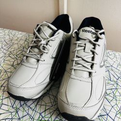 Rebook Tennis Shoes 