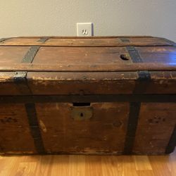 Antique Treasure /Pirate Chest $250