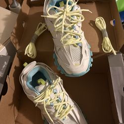 BALENCIAGA MEN Size  10