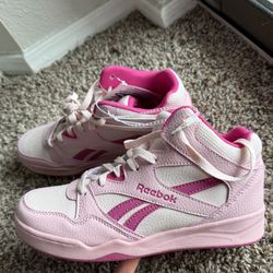 Reebok Pink Hightop Sneakers NWT YOUTH size 6.