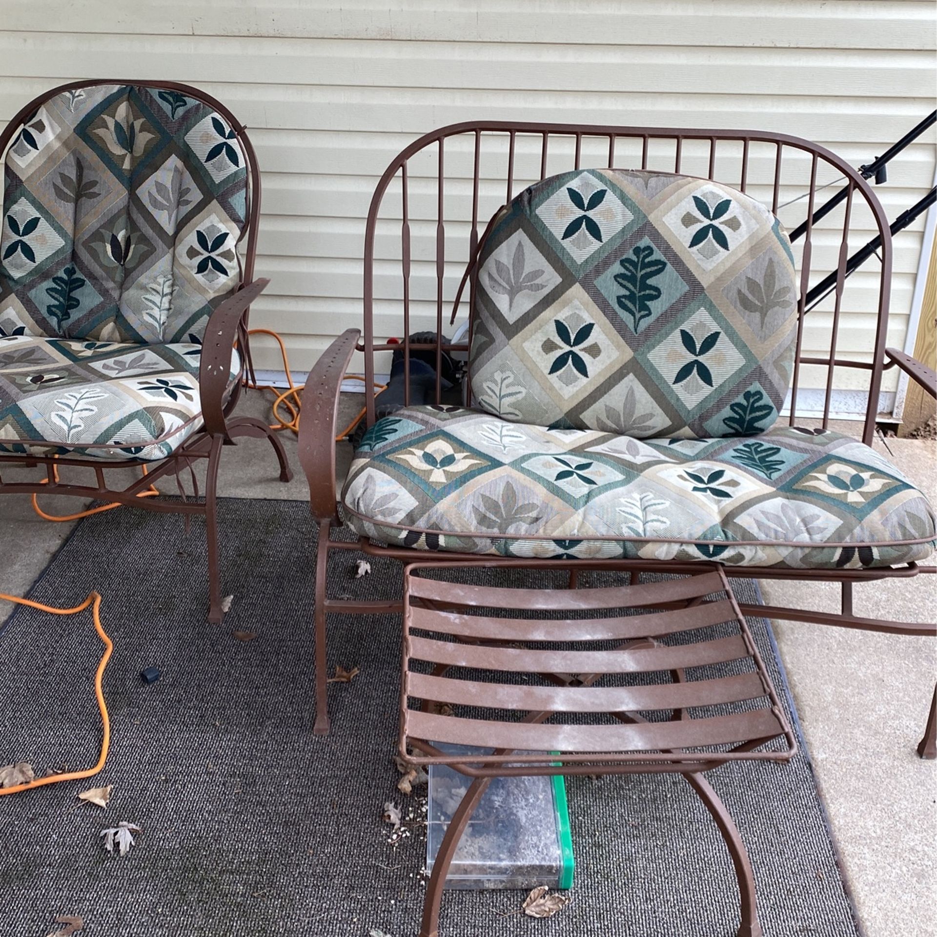 Iron 3piece Patio Set