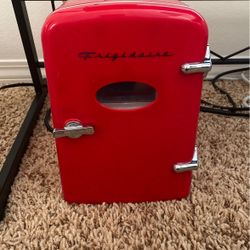 Mini fridge