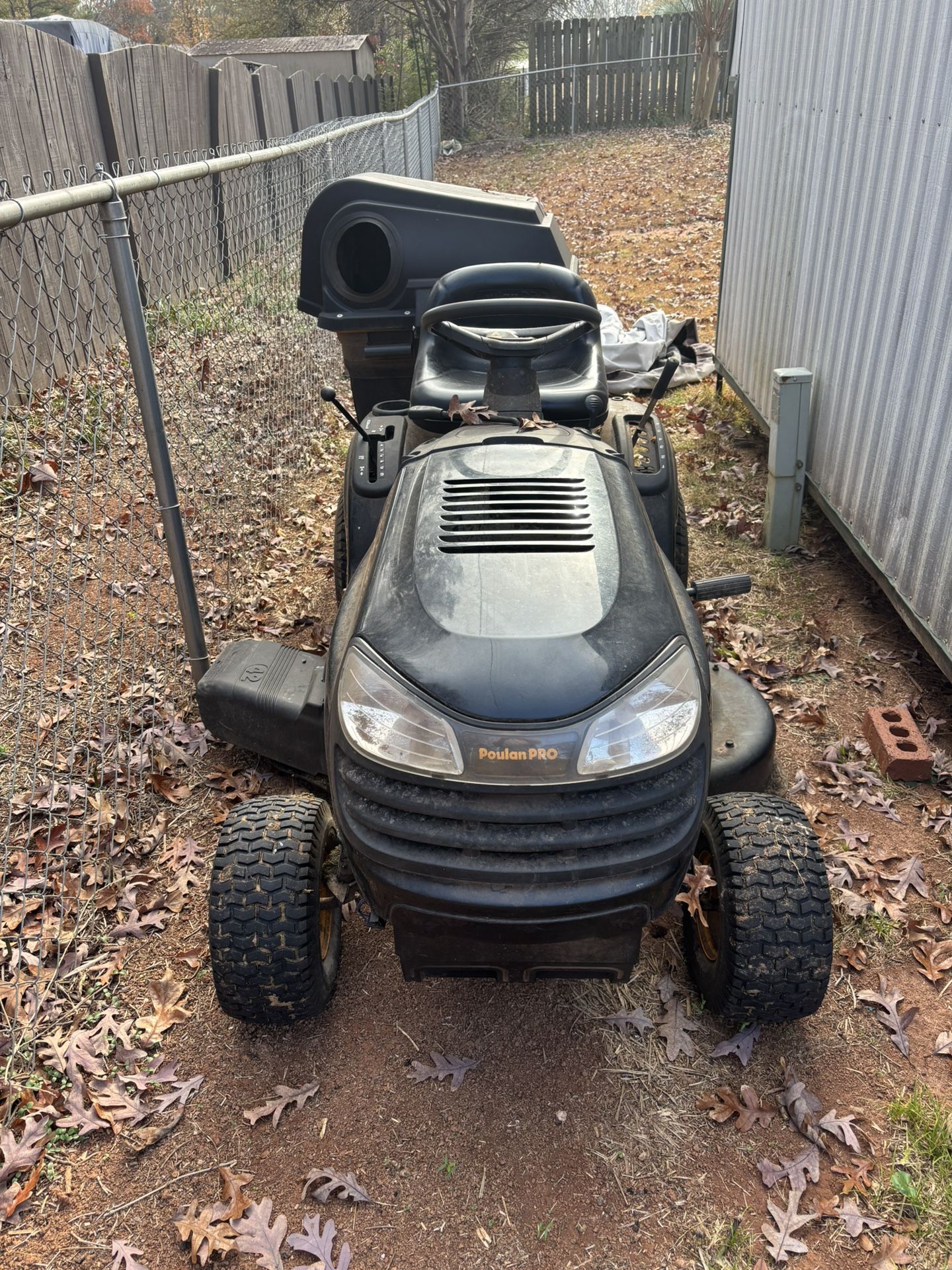 Poulan Pro Riding Mower 42” Deck