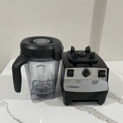 (Like New) Vitamix 5300 Blender 