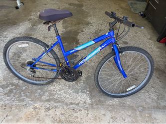 Women’s 26”Roadmaster mt fury Bike