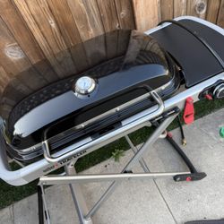 Weber / Weber Traveler / Bbq Grill 
