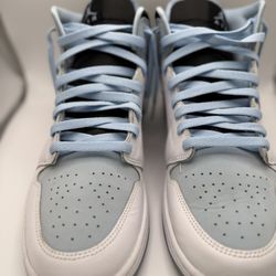 Air Jordan 1 Mid SE White Ice