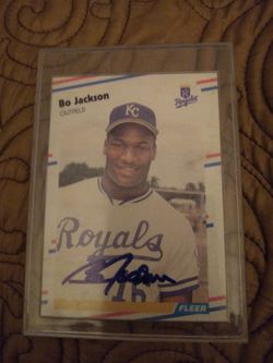 Bo Jackson Signed Rookie Card Slayer #260