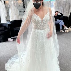 Stunning White Glitter Wedding Dress - Never Altered - WITH VEIL