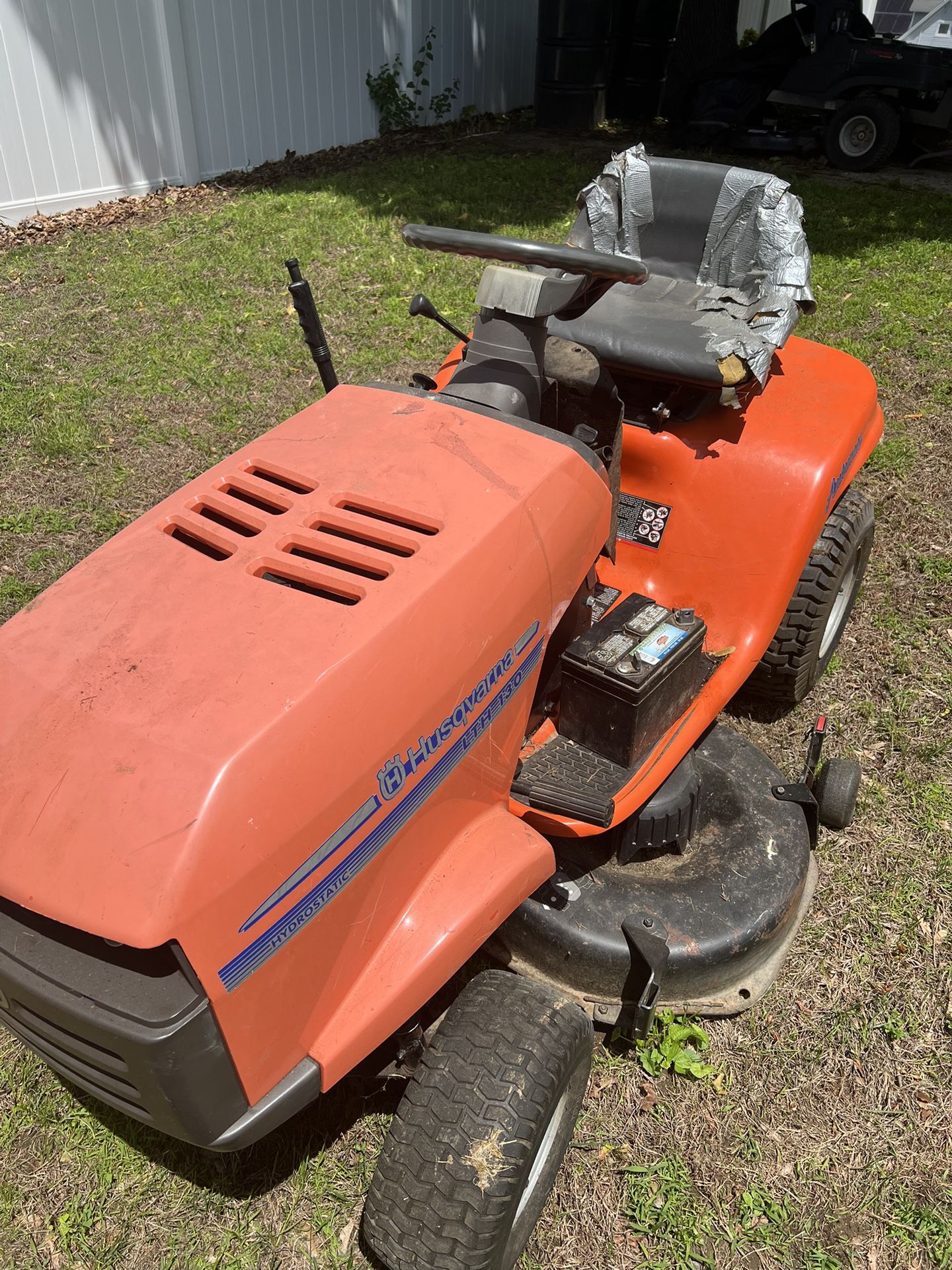 Tractor Lawnmower 