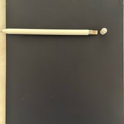 Apple Pencil - 1st Gen w/iPad Sleeve 