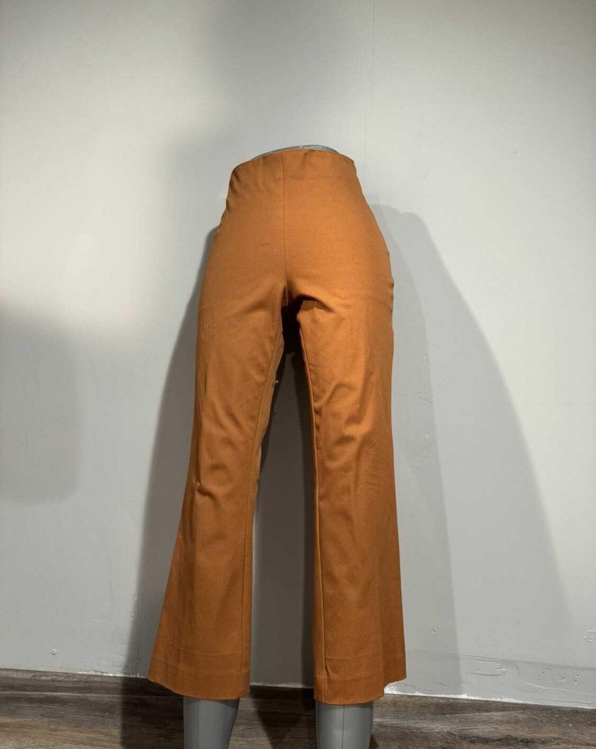 Women’s Size 2 Pumpkin Flare Pants