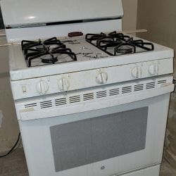 GE Gas Stove 