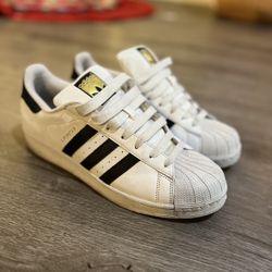 Adidas Superstar