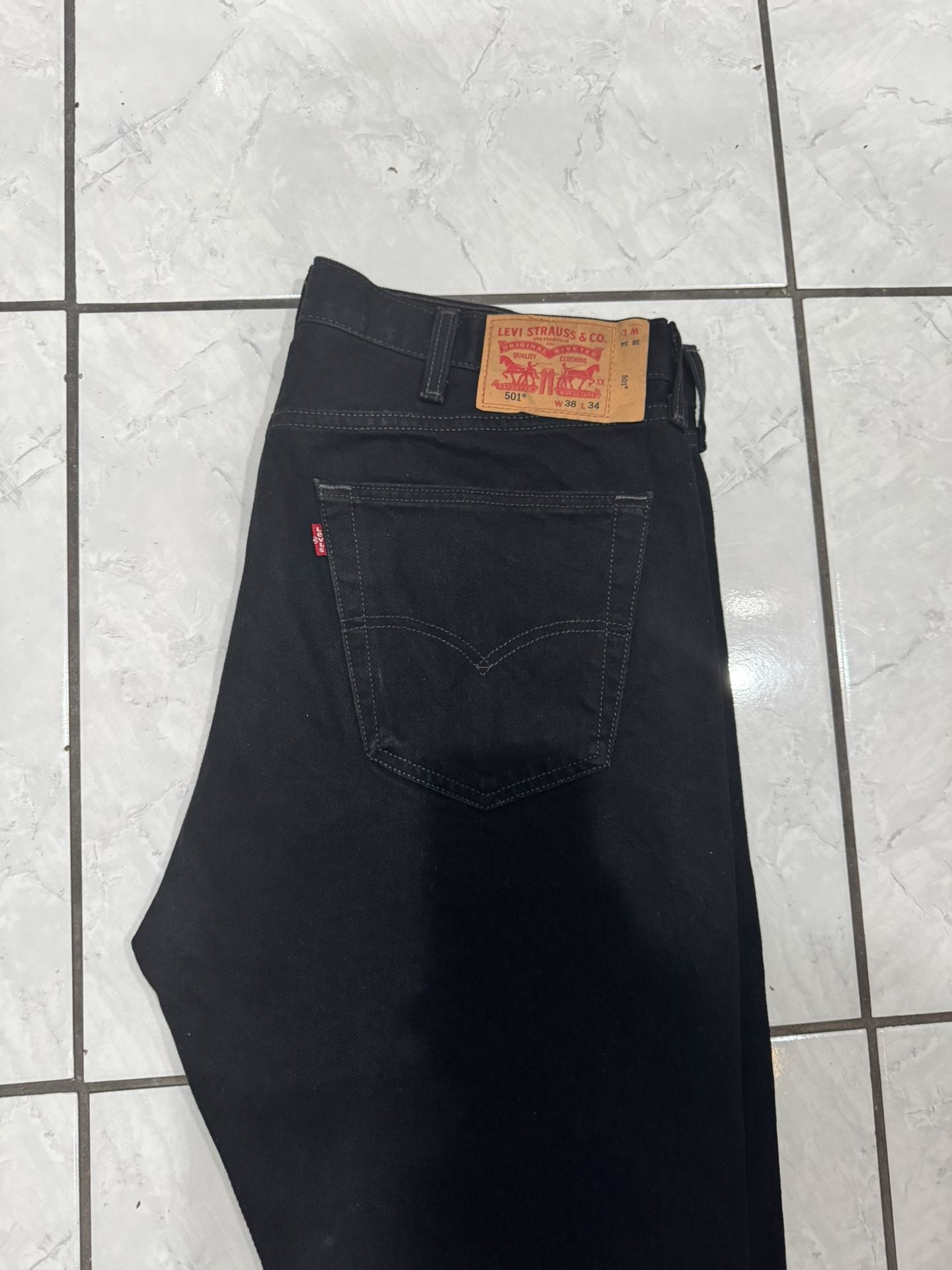 Black Levis 501