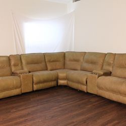 Rooms To Go beige Modular powered recliner sectional sofa!