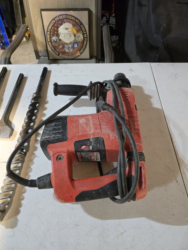 Milwaukee 1.5 Rotary Hammer Drill