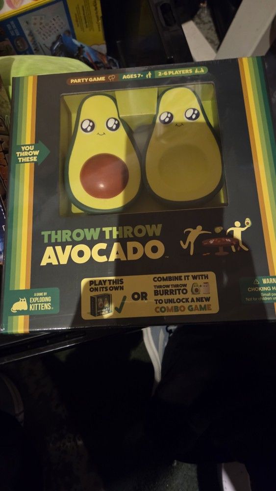 Throw Throw Avocado Game 