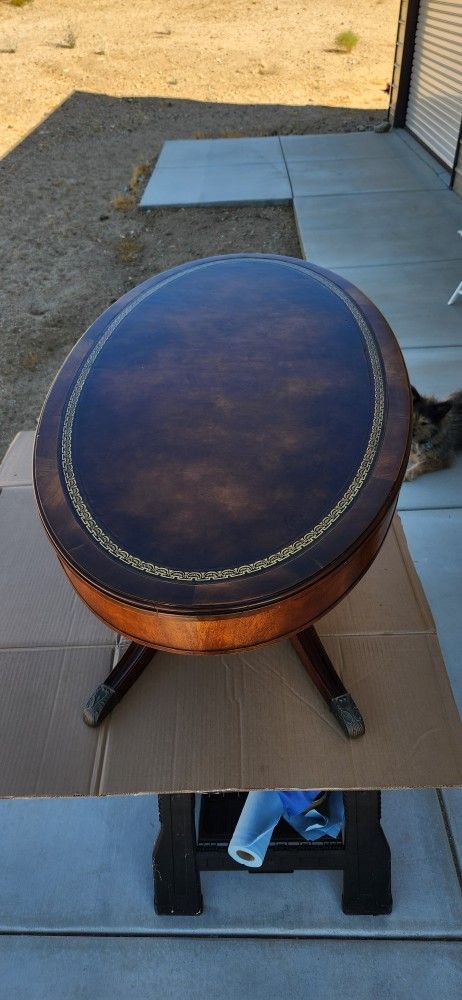 Antique Heirloom Weimen Mahogany Leather Top Coffee Table