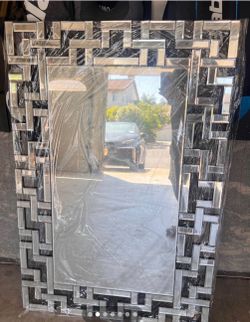 Big gorgeous mirror brand new