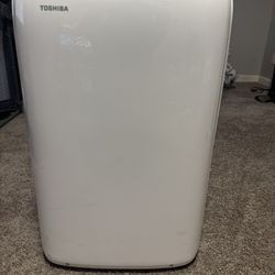 Toshiba Portable Air Conditioner – 8,000 BTU (Model RAC-PD0812CRRU)