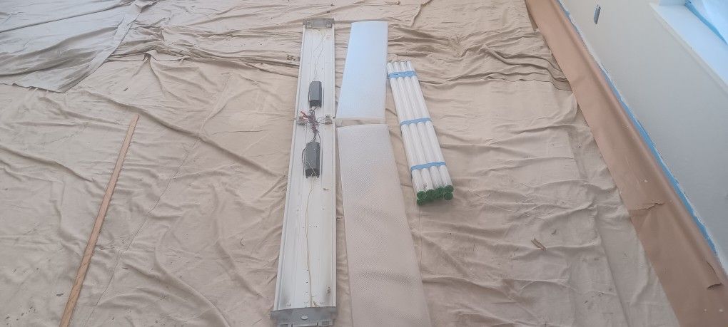 Fluorescent Light Fixtures 8ft