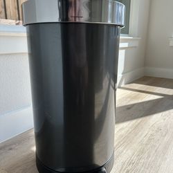 Simplehuman Trash Can