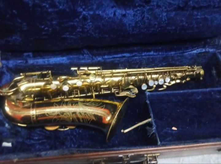 Buescher Silvertone Alto Saxophone - Plays Great!