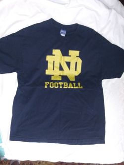 Notre Dame Football T Shirt Fits M L or XL