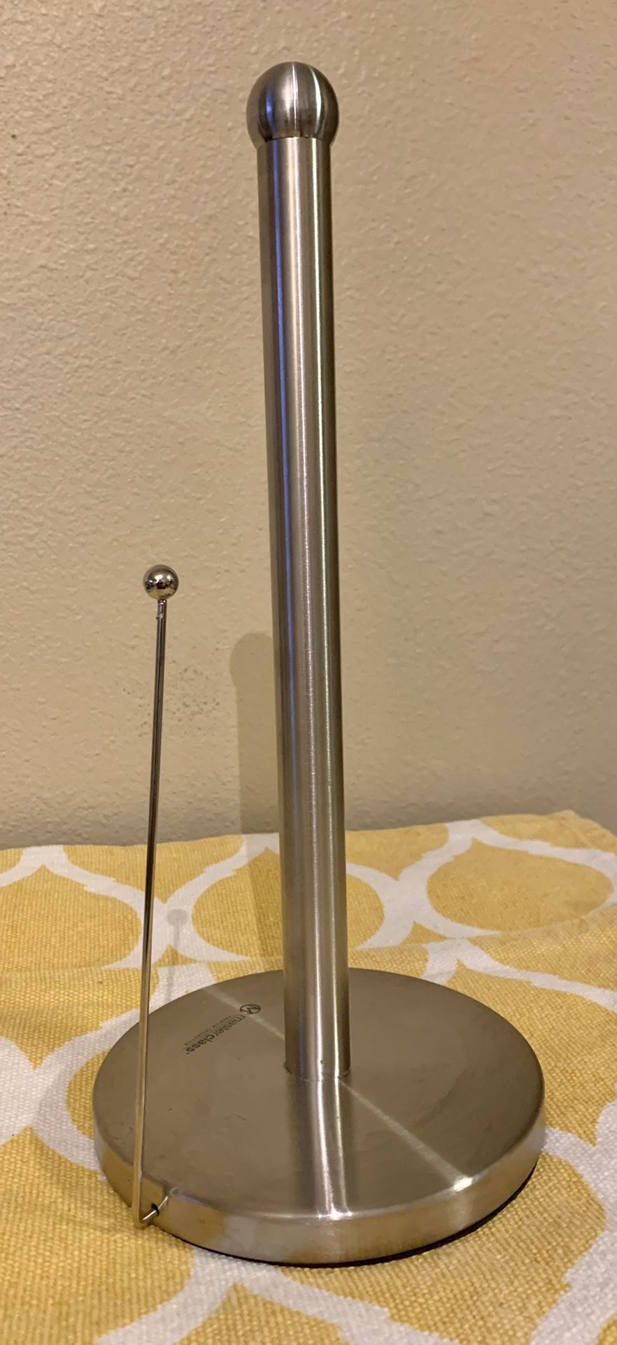 Like NEW - Paper Towel Holder