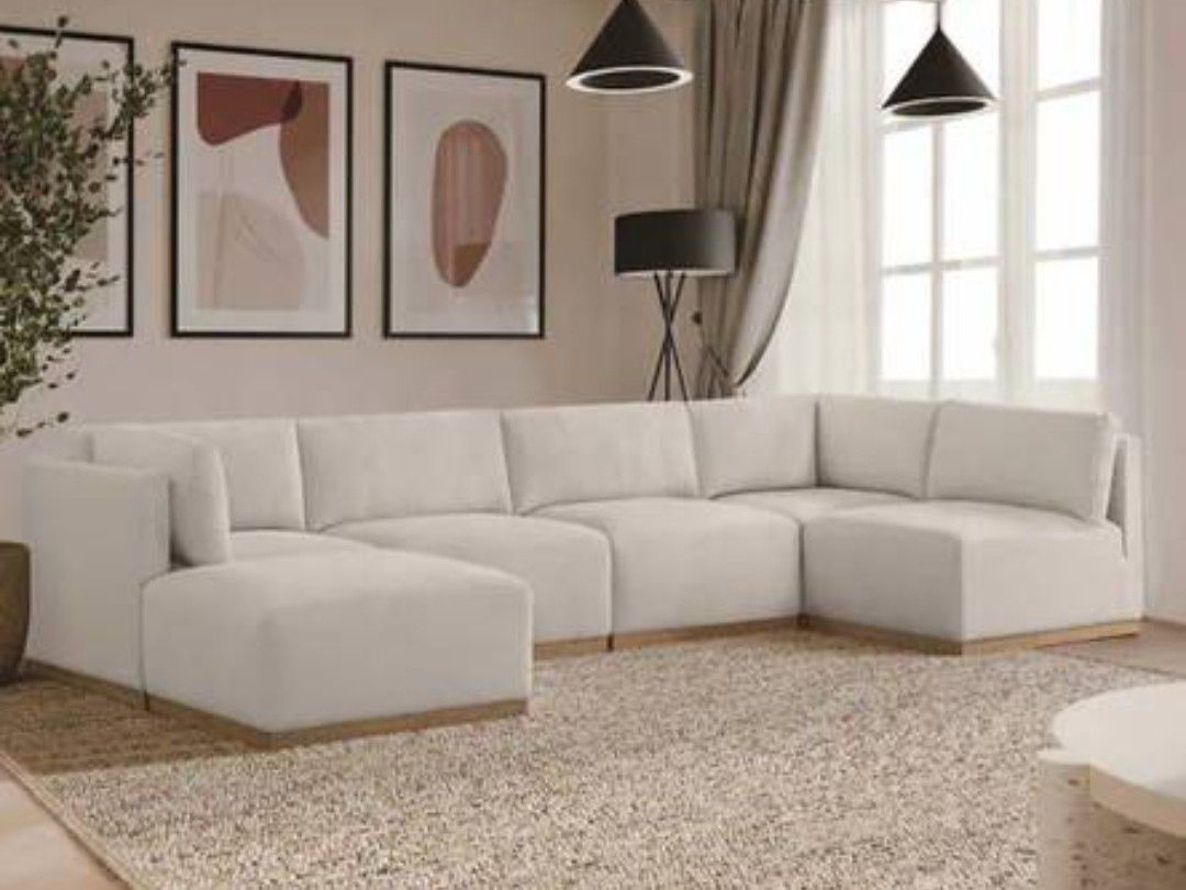 Brand New Gorgeoues 6 Piece Modern Reversible Modular Sectional upholstered in performance boucle