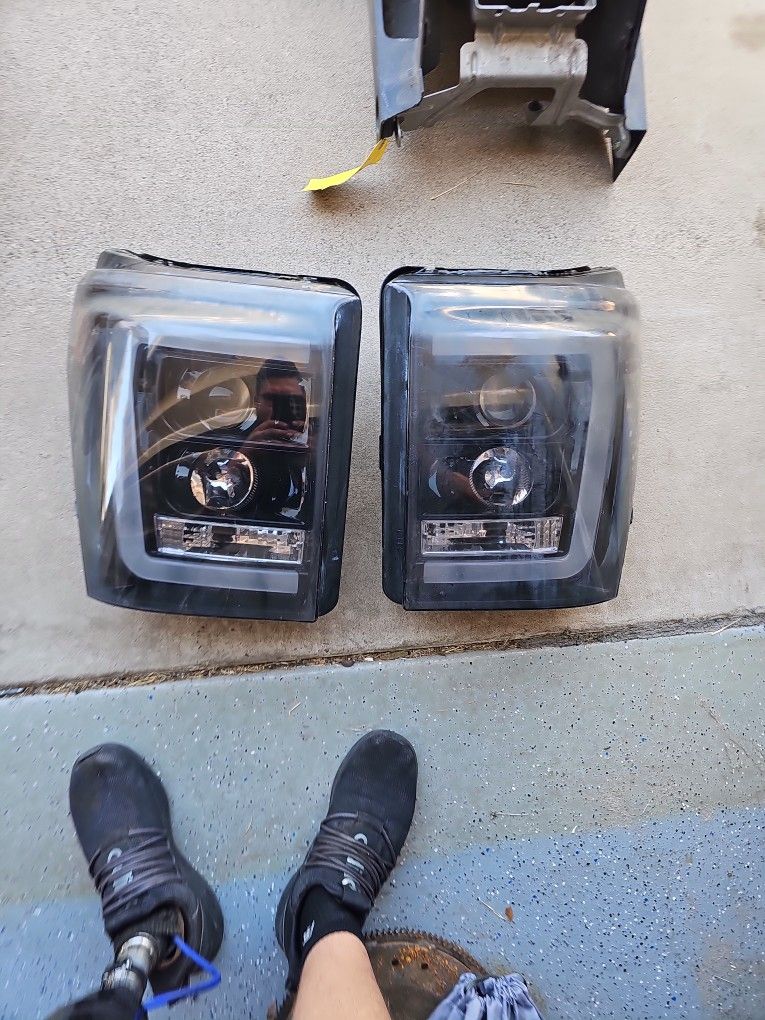 11-16 F250 Headlight