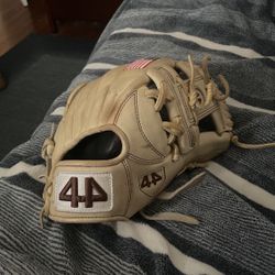 44 baseball glove 