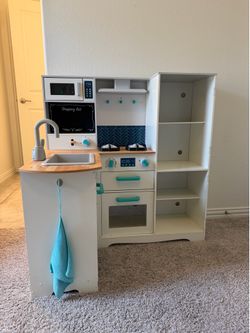 Play Kitchen