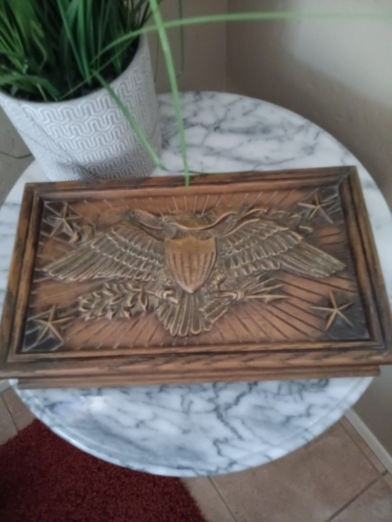 $15 Vintage Bicentennial 1976 Avon E Pluribus Unum Jewlery Box.