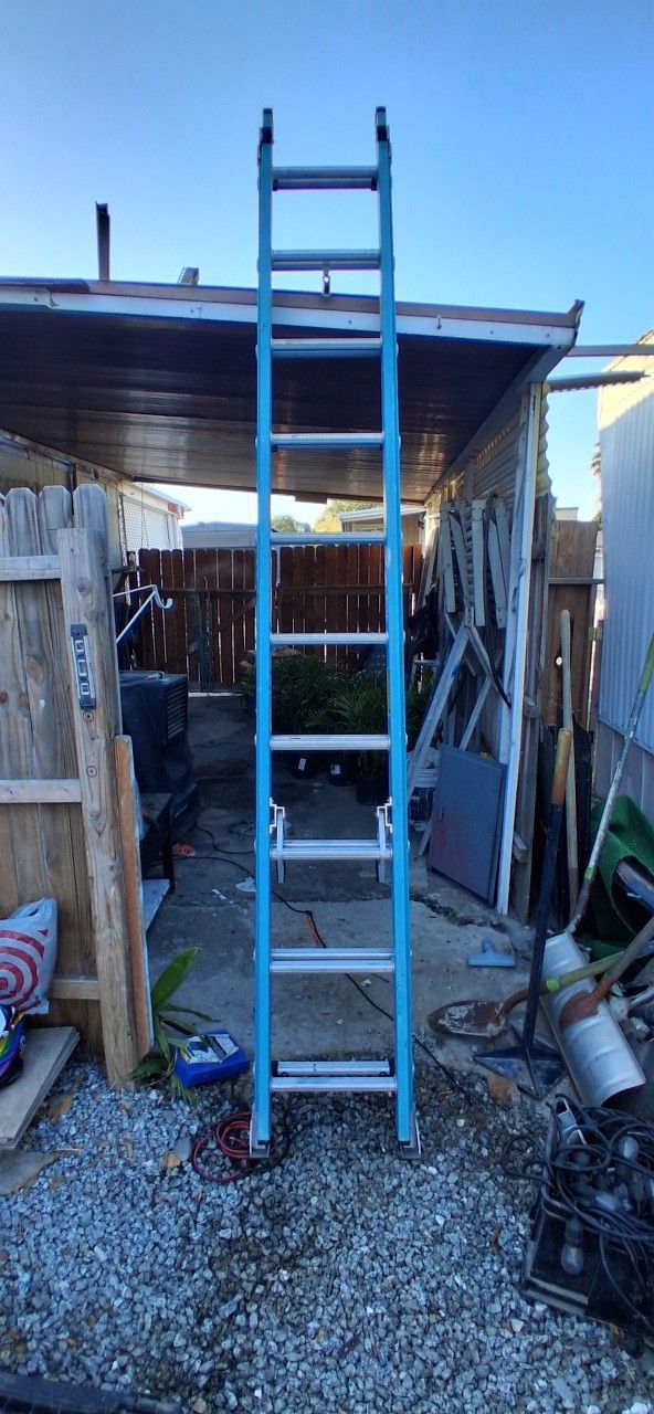 WERNER EXTENDER LADDER