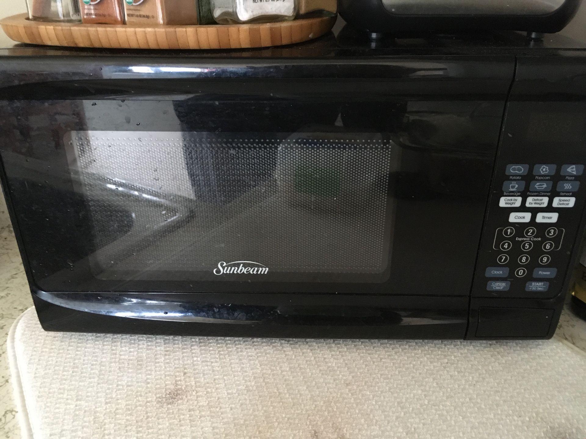 Sunbeam microwave(make me an offer)