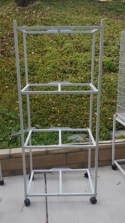 Cage stand