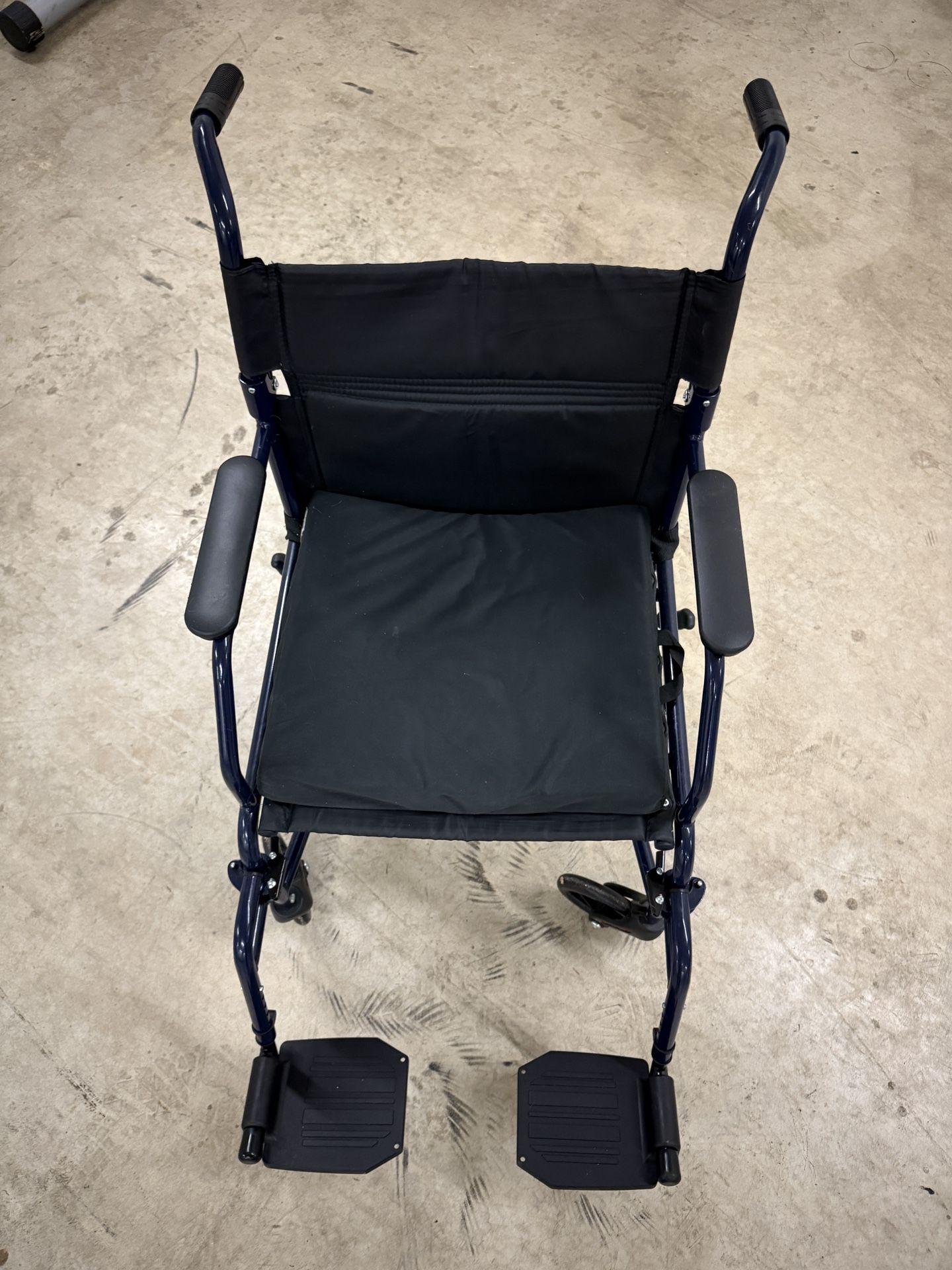 💺 Carex Transport Wheelchair – Excellent Condition, Barely Used!