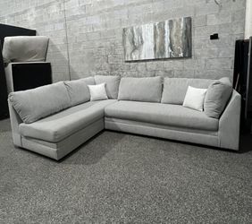 *Free Delivery* Ashley Furniture Light Gray Sectional