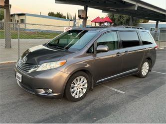 2012 Toyota Sienna
