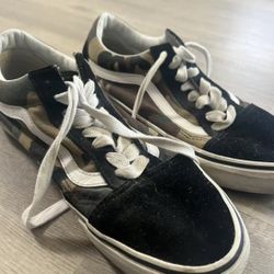 Black Cameo Vans Size 10