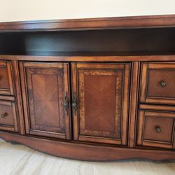Traditional Bow-Front Wood Media Console Sideboard