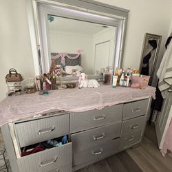 Vanity dresser + nightstand 