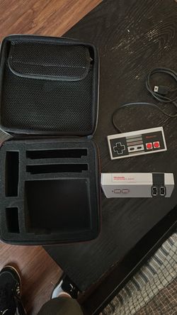 Nintendo NES Classic Mini with Case and Controller