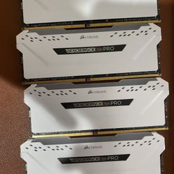 Corsair Vengeance RGB PRO 64GB (4x16GB) DDR4 RAM 3200Mhz CL16 | White
