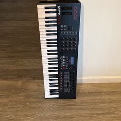 Akai : MPK261 Keyboard 